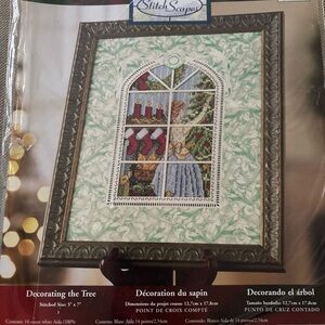 Bucilla Cross Stitch Kit ‘Decorating the Tree' - Green, Red, White